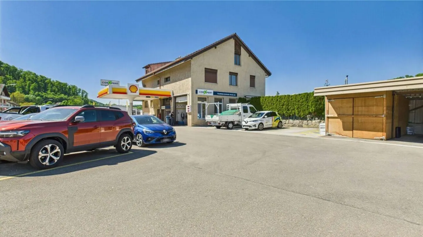 Dachwohnung mit Potenzial - Ihre Chance zur Verwirklichung in Glattfelden - Foto 3 von 9