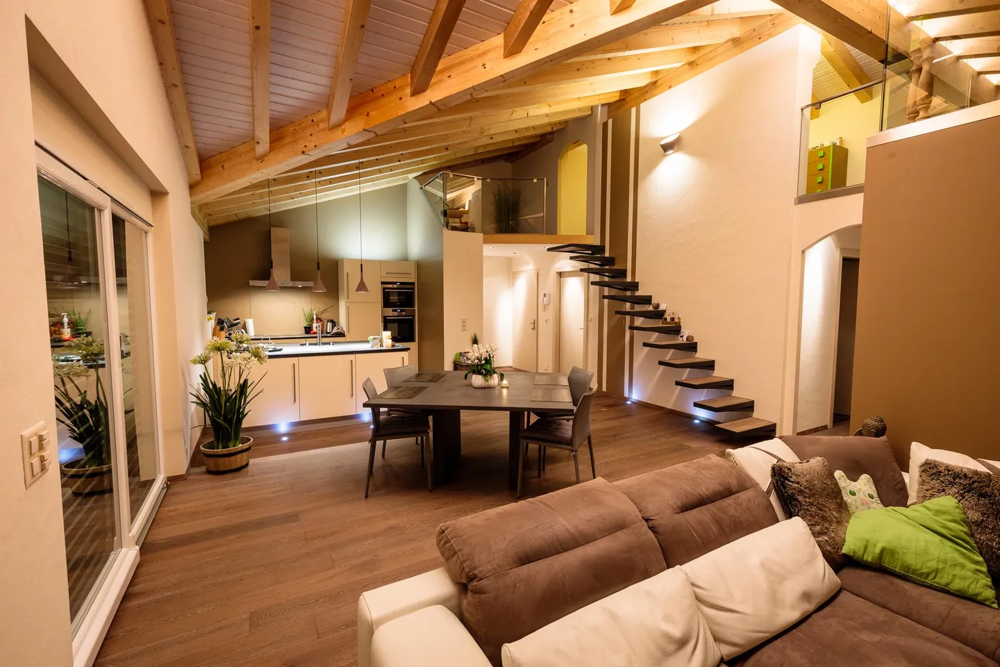 For rent furnished, magnificent penthouse 4.5 rooms in duplex - Photo 1 of 17