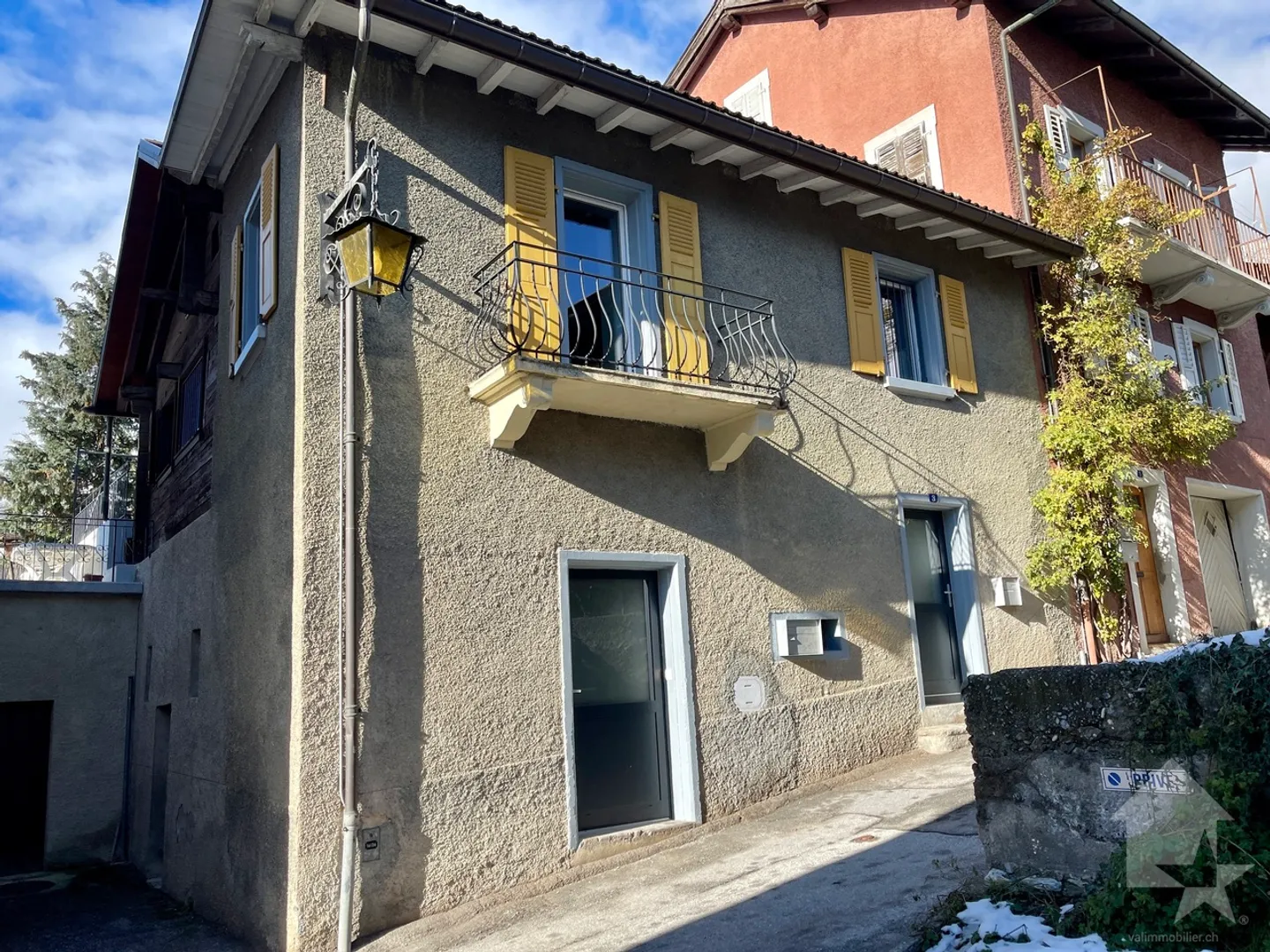 Appartement duplex 2,5 pces dans maison de village totalement rénovée  - Photo 9 sur 14