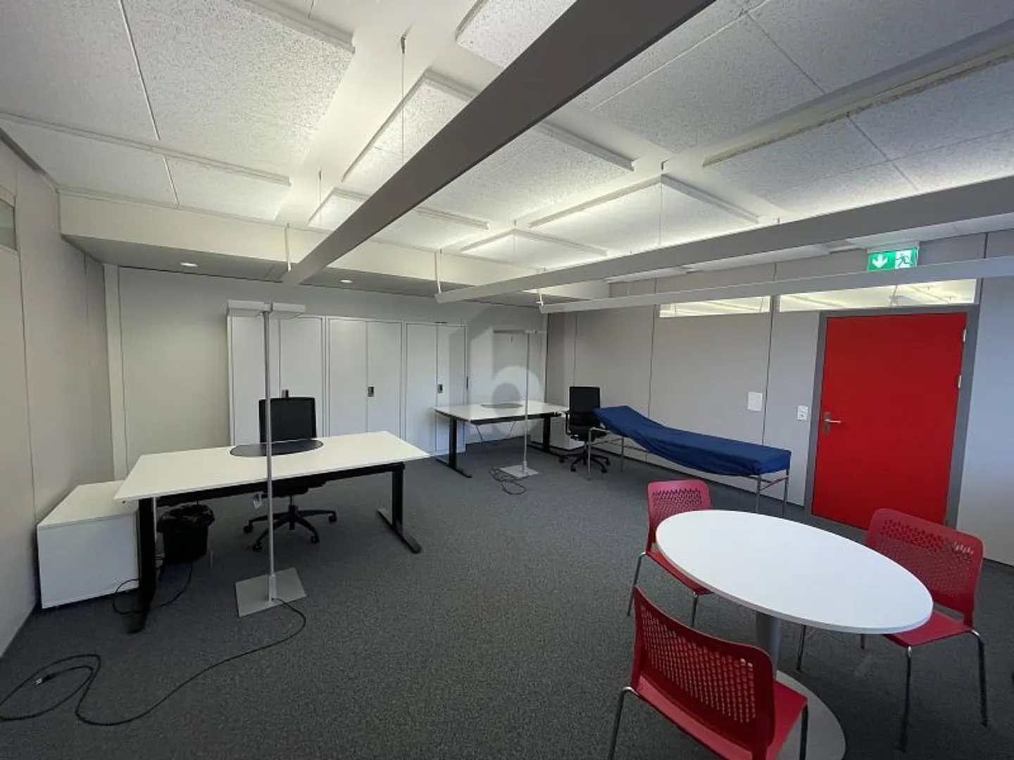 Office space for rent - Photo 4 of 6