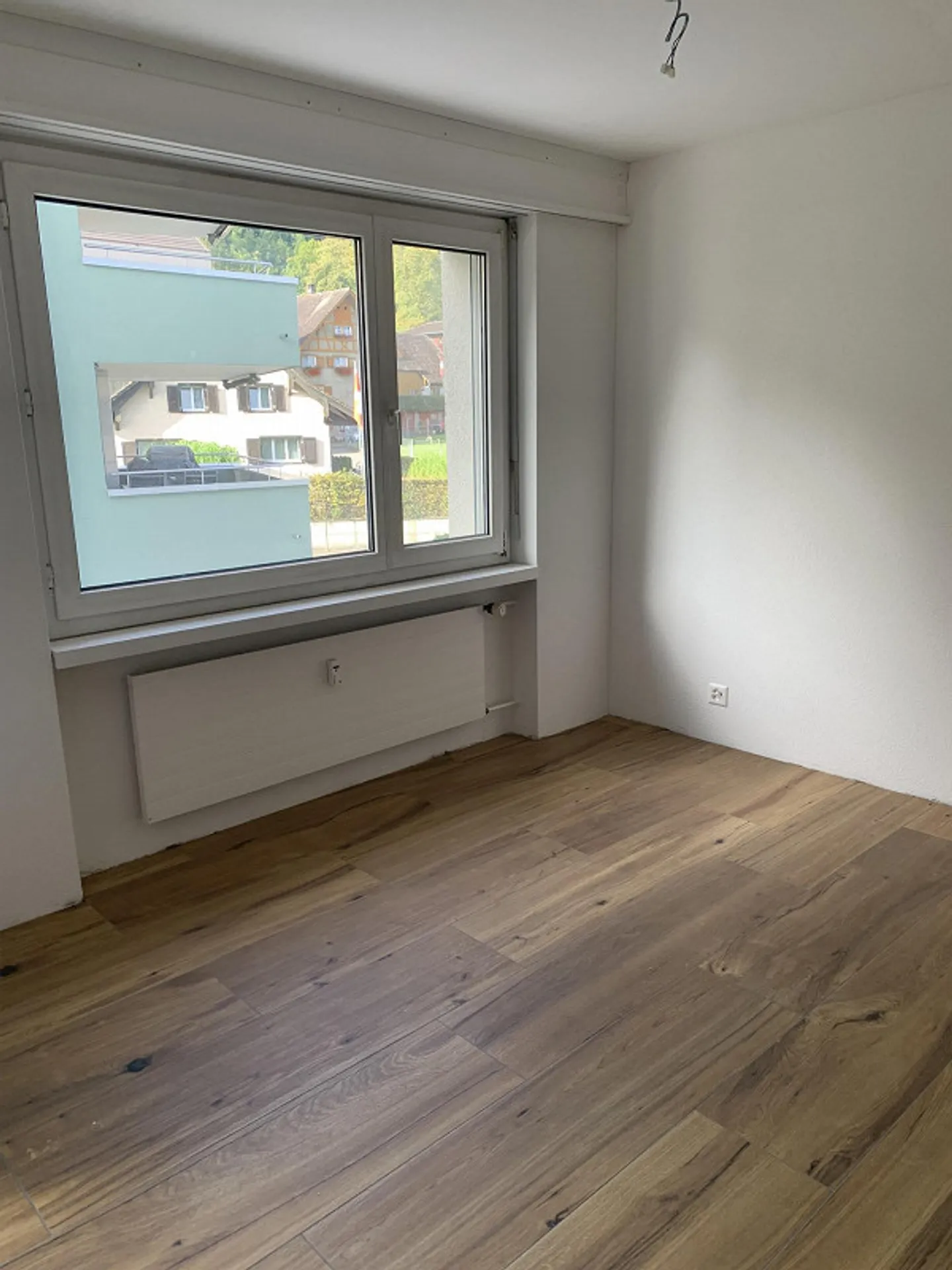 spacious 4.5 room apartment - Photo 2 of 5