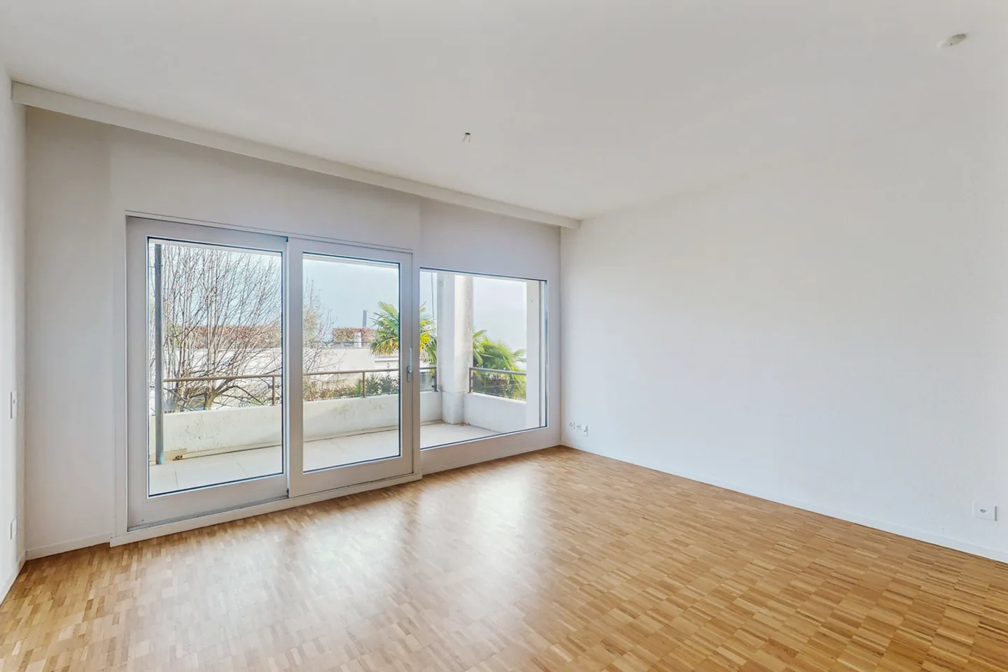 Appartamento elegante con vista lago - Foto 3 di 9