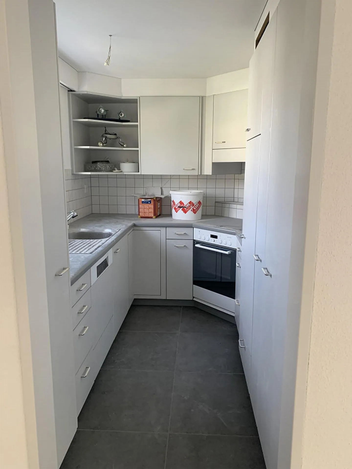 spacious 4.5 room apartment - Photo 3 of 5