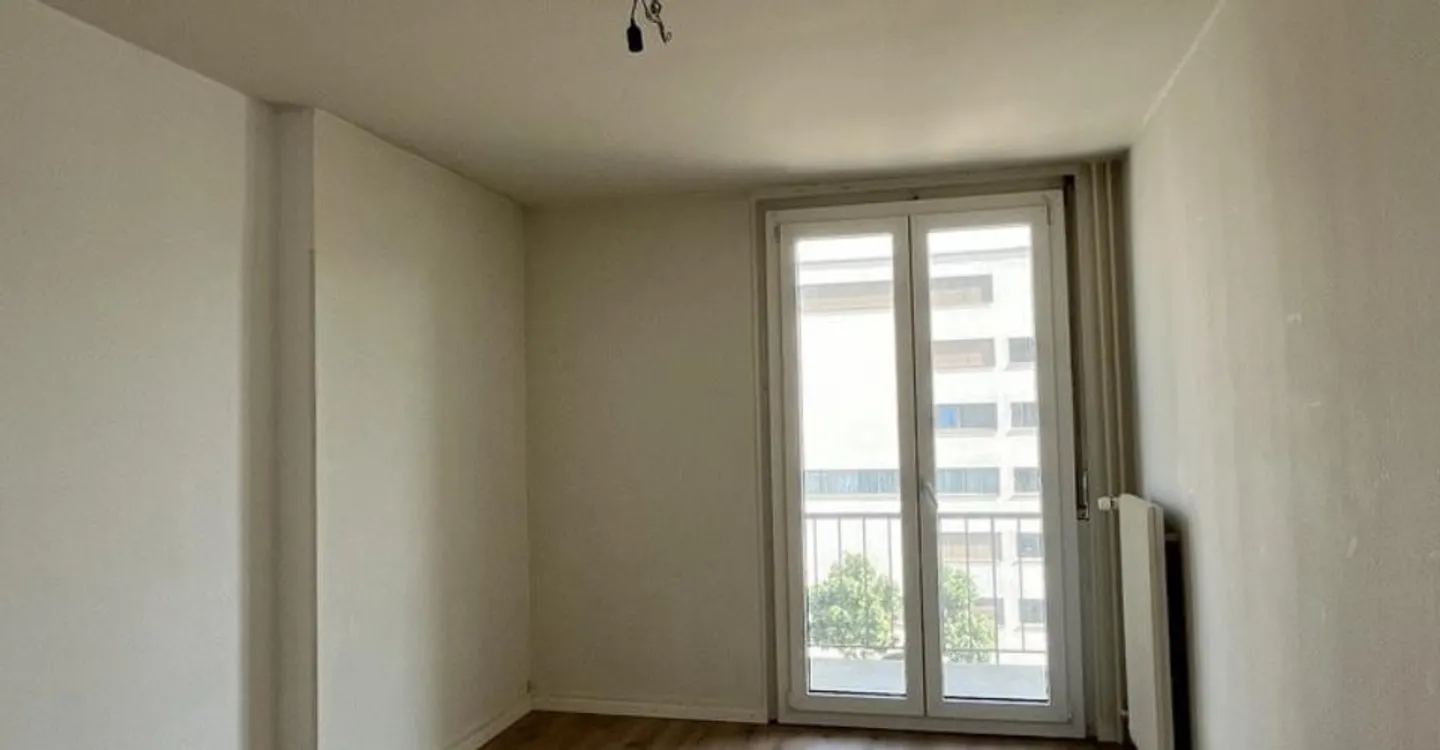 Appartement Charmant à La Chaux-de-Fonds - Photo 2 sur 5