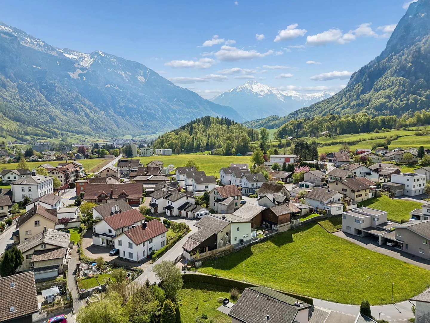 Casa bifamiliare di 4,5 stanze ristrutturata con amore a Riedern - Foto 3 di 30
