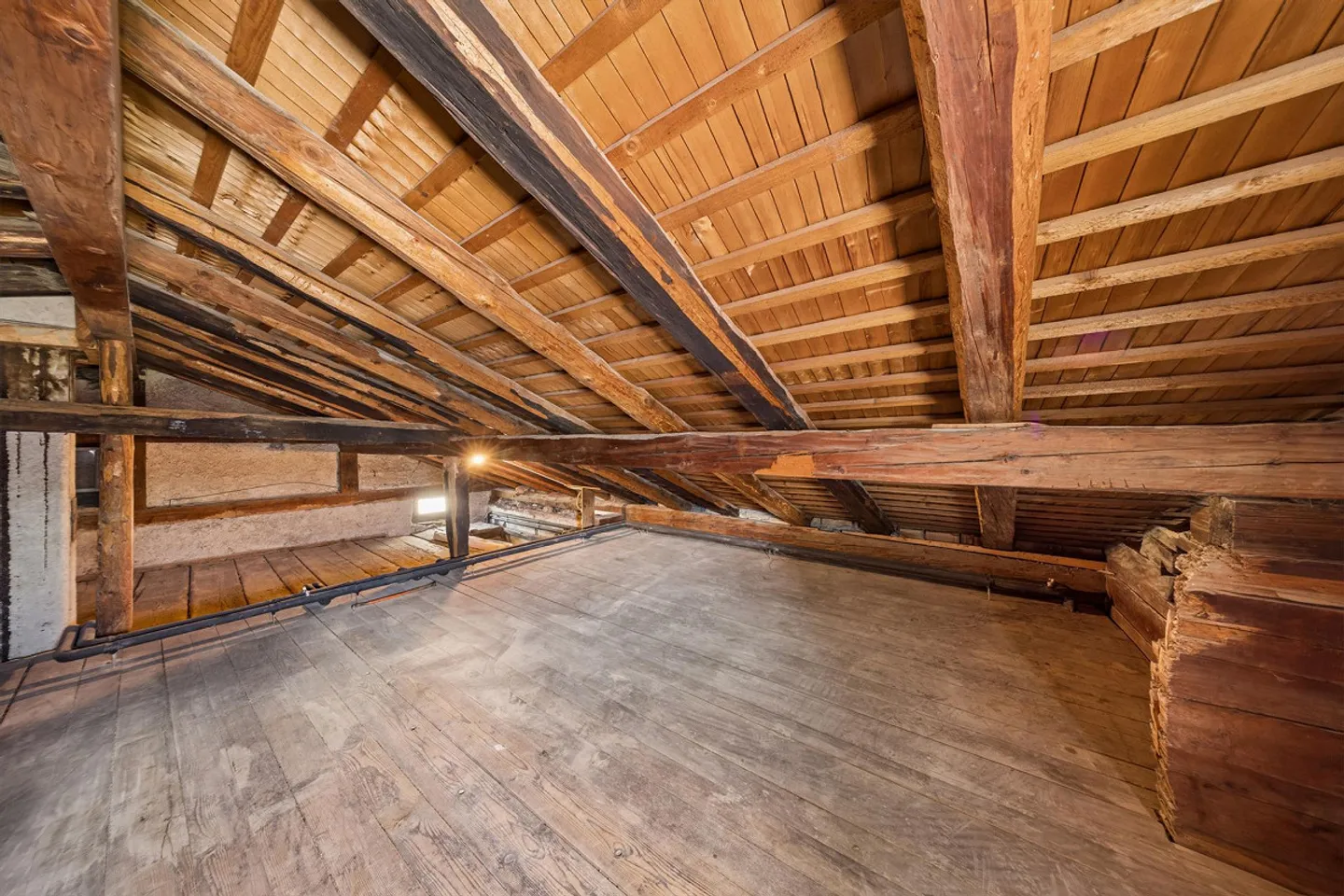 Casa bifamiliare di 4,5 stanze ristrutturata con amore a Riedern - Foto 28 di 30