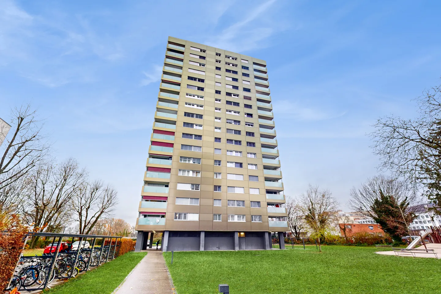 Geräumige Wohnung mit Balkon - Foto 1 von 11