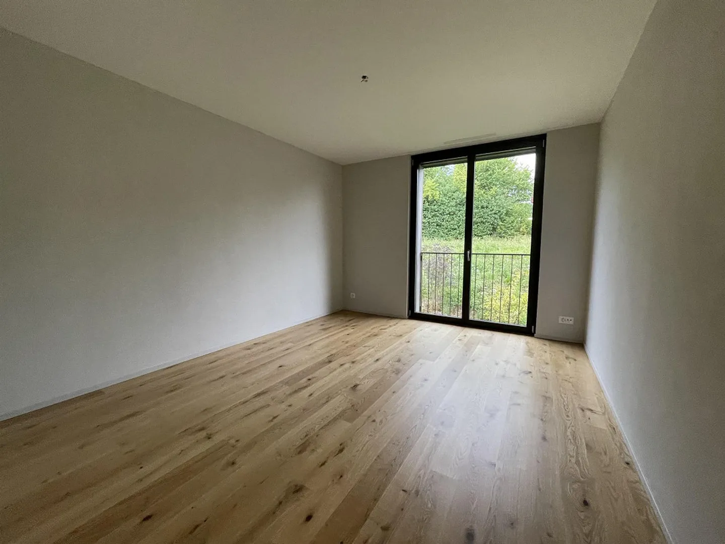 Moderno appartamento di 3,5 stanze in mezzo a un parco sopra Zollikofen - Foto 5 di 7