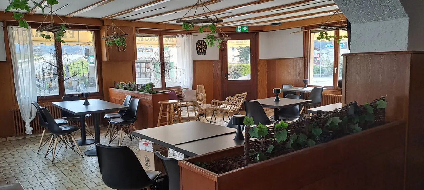 Café & Restaurant in Martigny - Photo 7 of 14