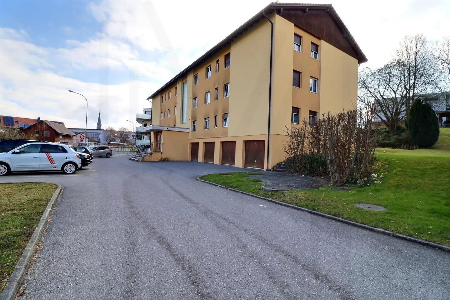 Bright 3.5-room apartment in the heart of the village? Ideal location between Bulle - Photo 10 of 10