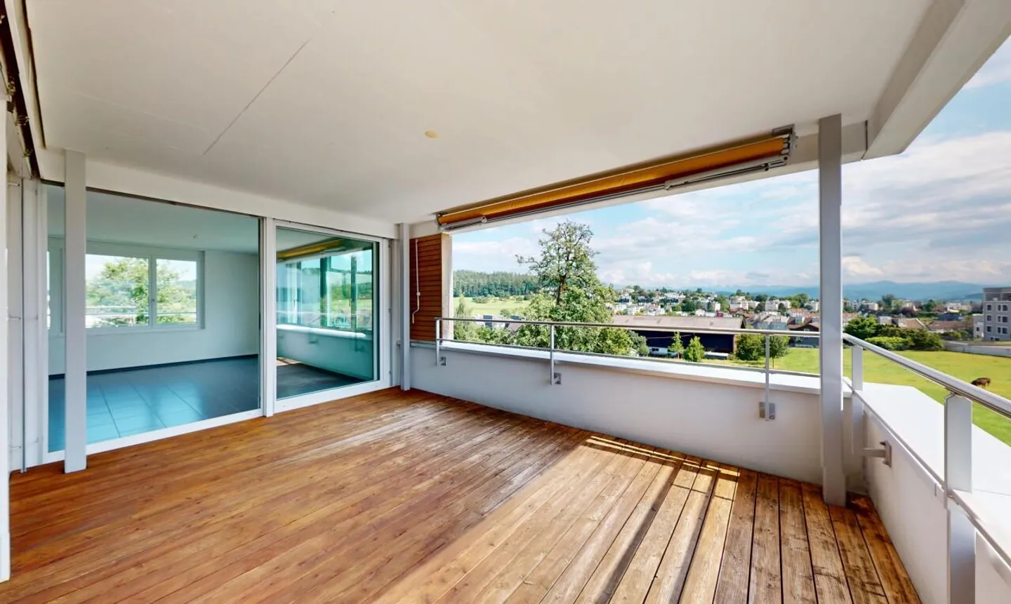 Modernes Apartment mit atemberaubendem Blick - Foto 2 von 13