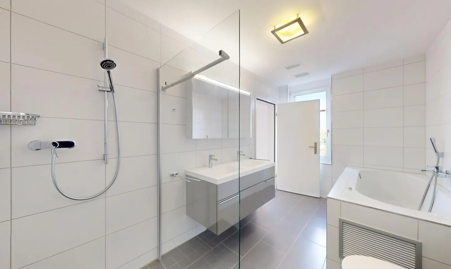 Modernes Apartment mit atemberaubendem Blick - Foto 7 von 13