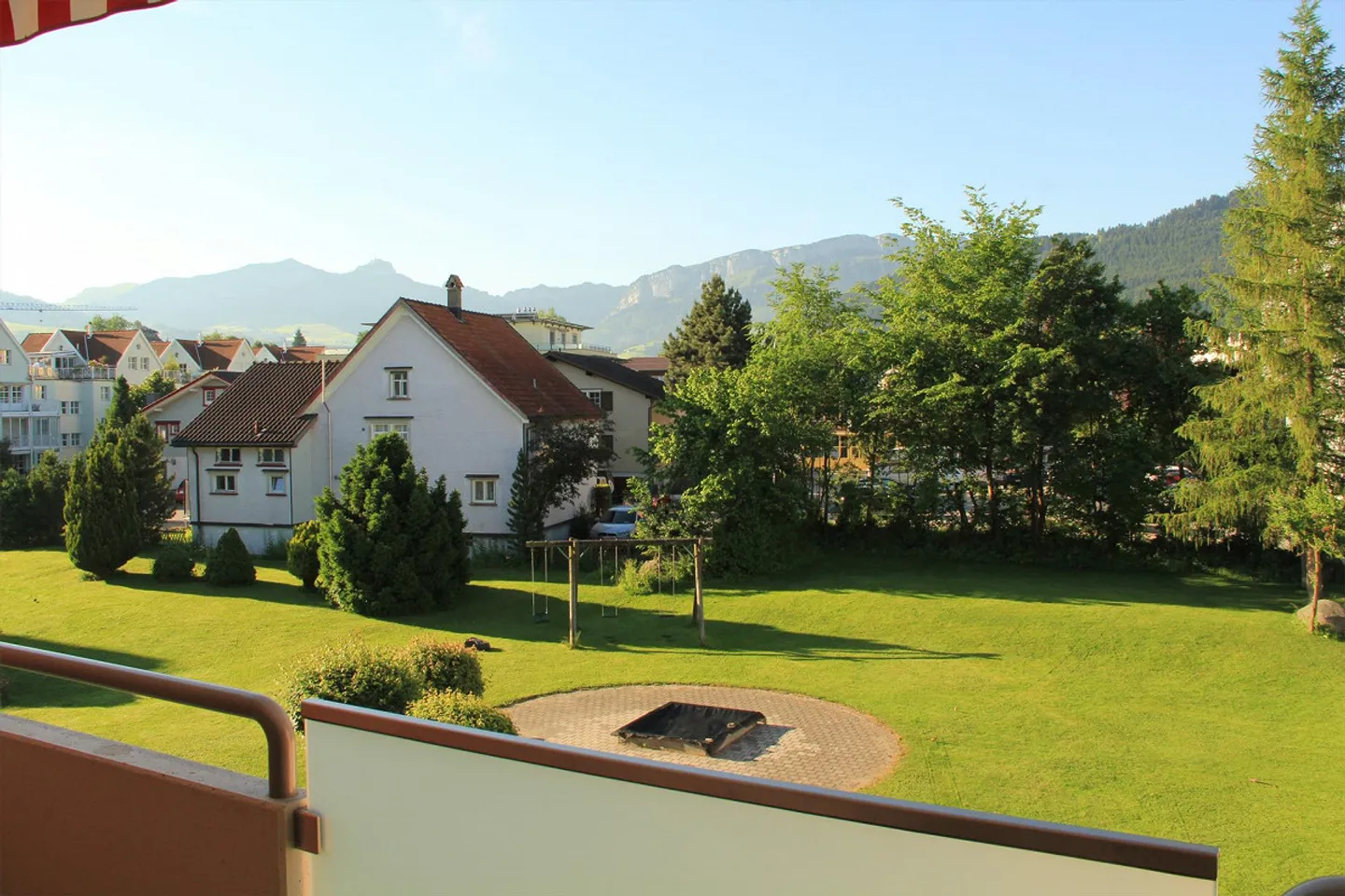 4 1/2 Room Apartment in Central Location - Photo 1 of 5