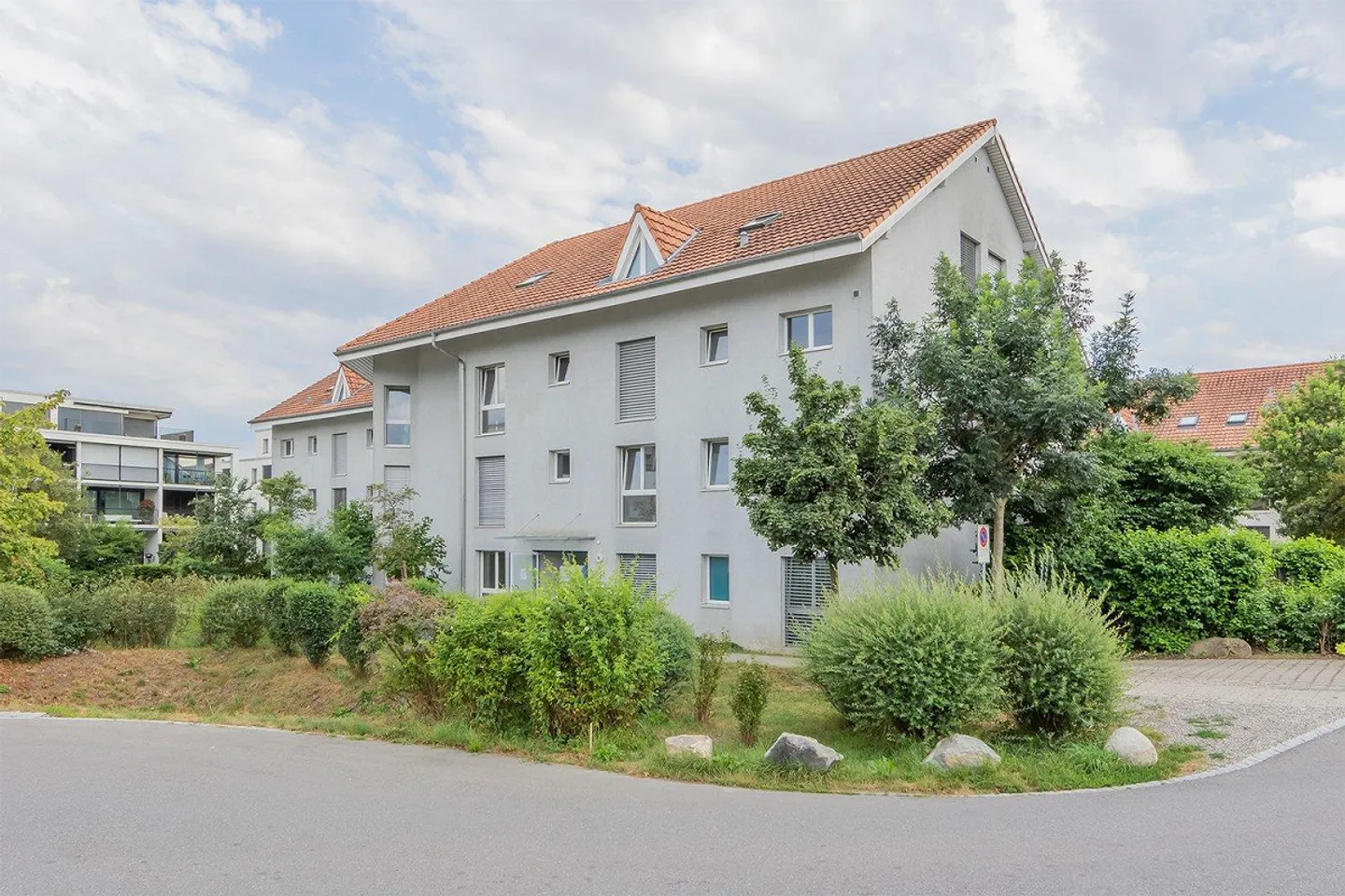 Appartamento duplex di 4½ locali a Laupen - Foto 1 di 9