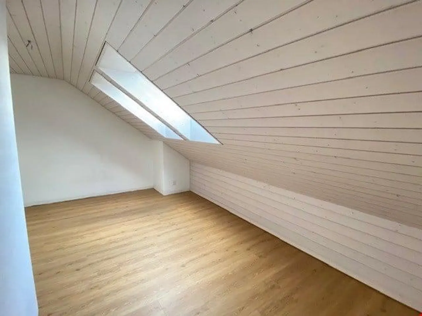 Appartamento duplex di 4½ locali a Laupen - Foto 7 di 9