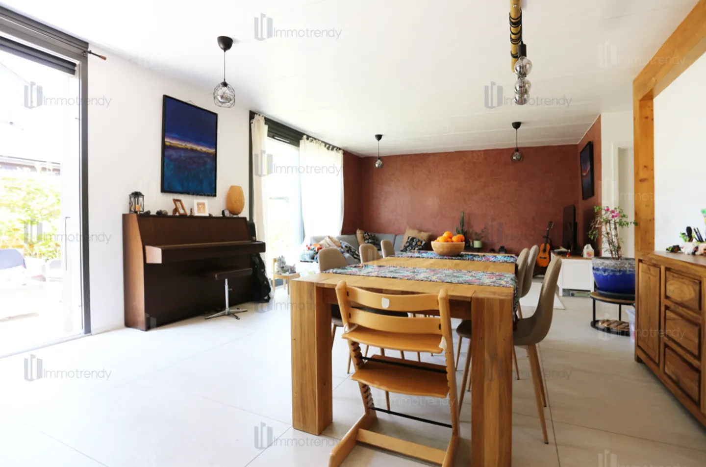 Charming Villa with Private Garden - Photo 4 of 8