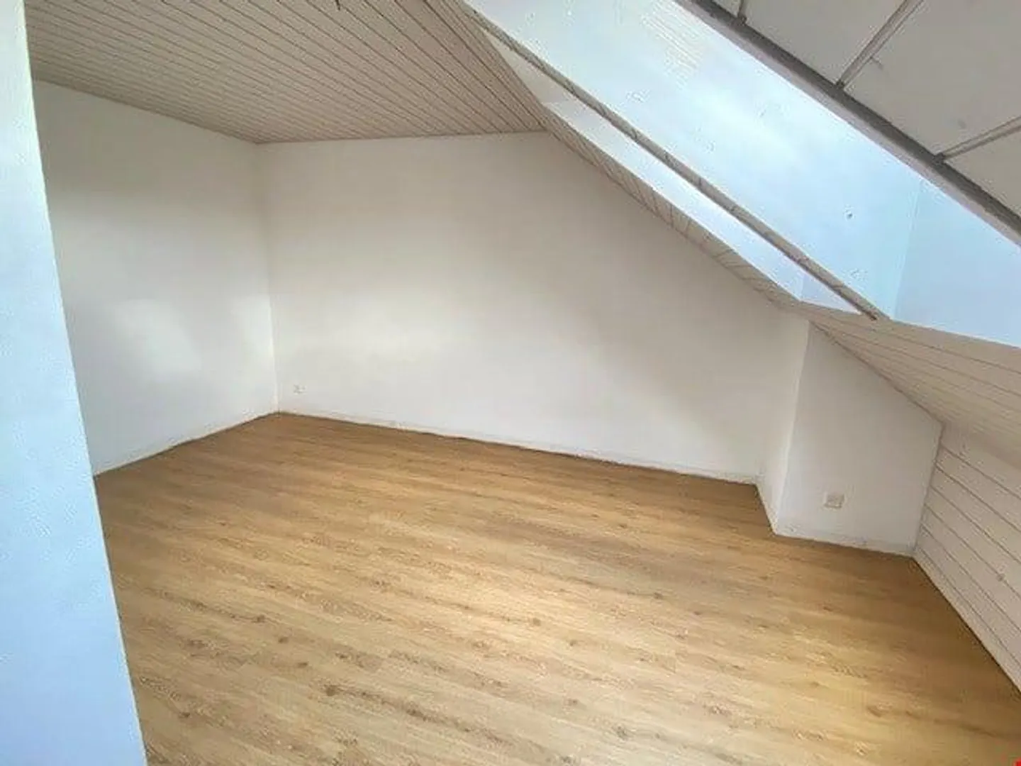 Appartamento duplex di 4½ locali a Laupen - Foto 6 di 9