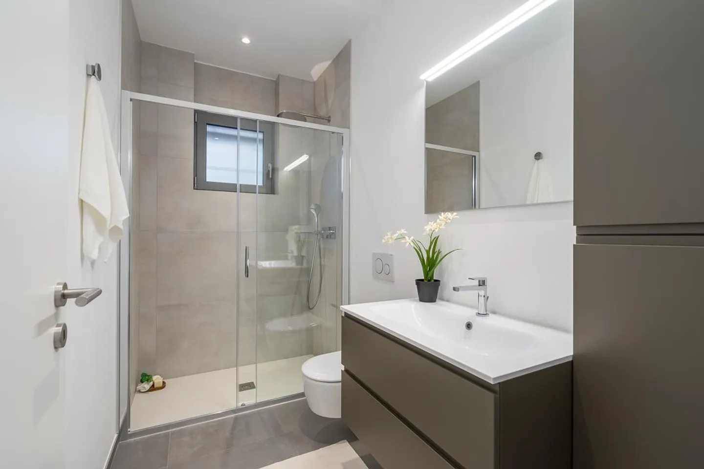 Helles 4½-Zimmer-Apartment mit Terrasse und Rent-to-Buy-Möglichkeit - Foto 8 von 14