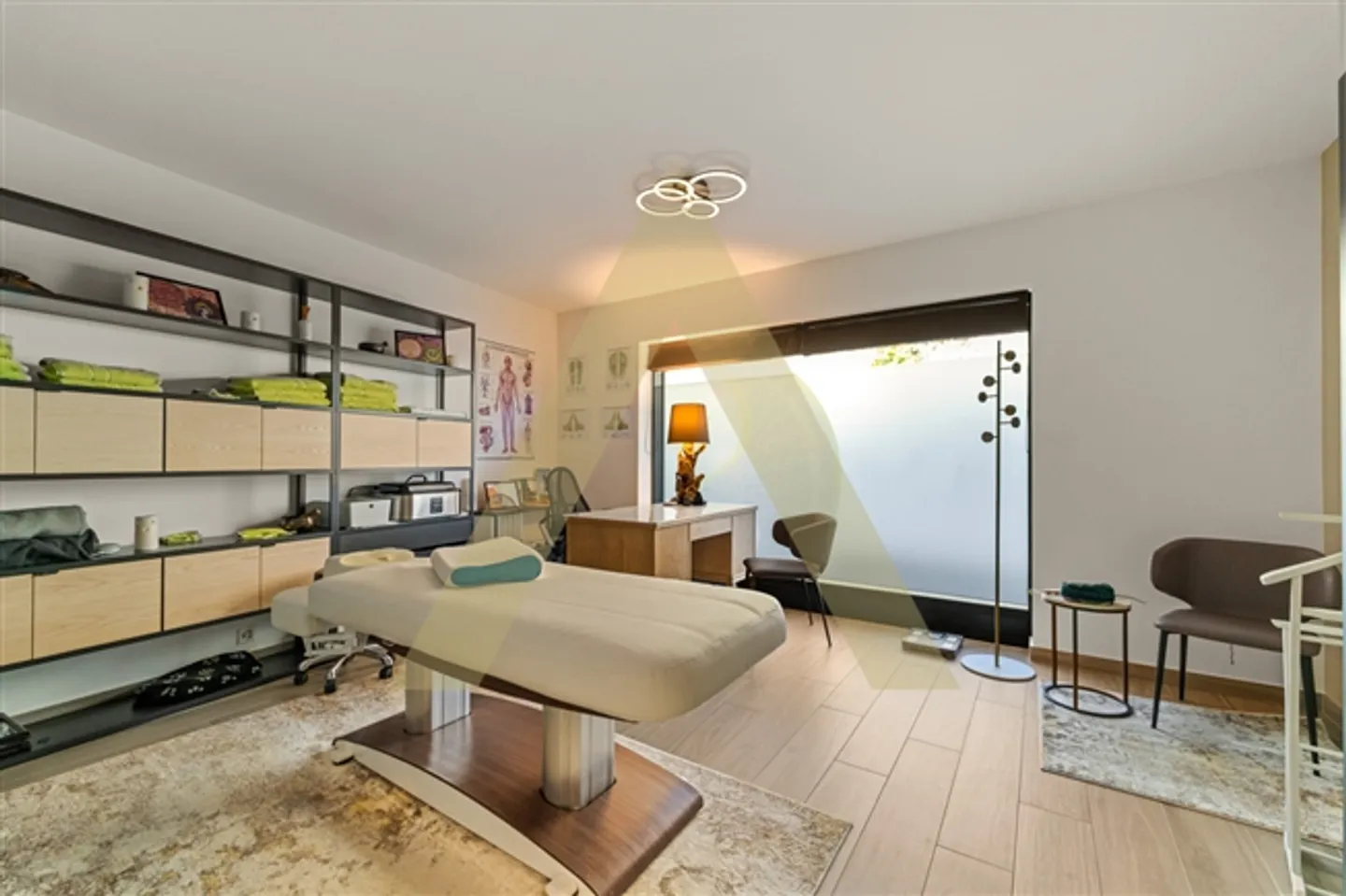 Bellissimi locali commerciali vicino al centro di Montana - Foto 3 di 9