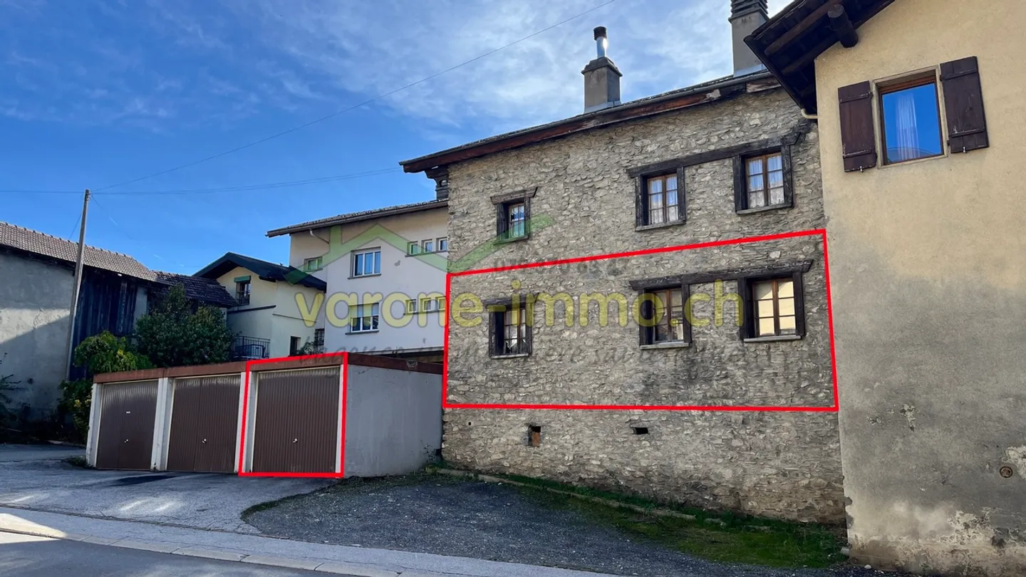For Sale - 2.5 Room Apartment in the Heart of the Village of Roumaz/Savièse - Photo 1 of 8