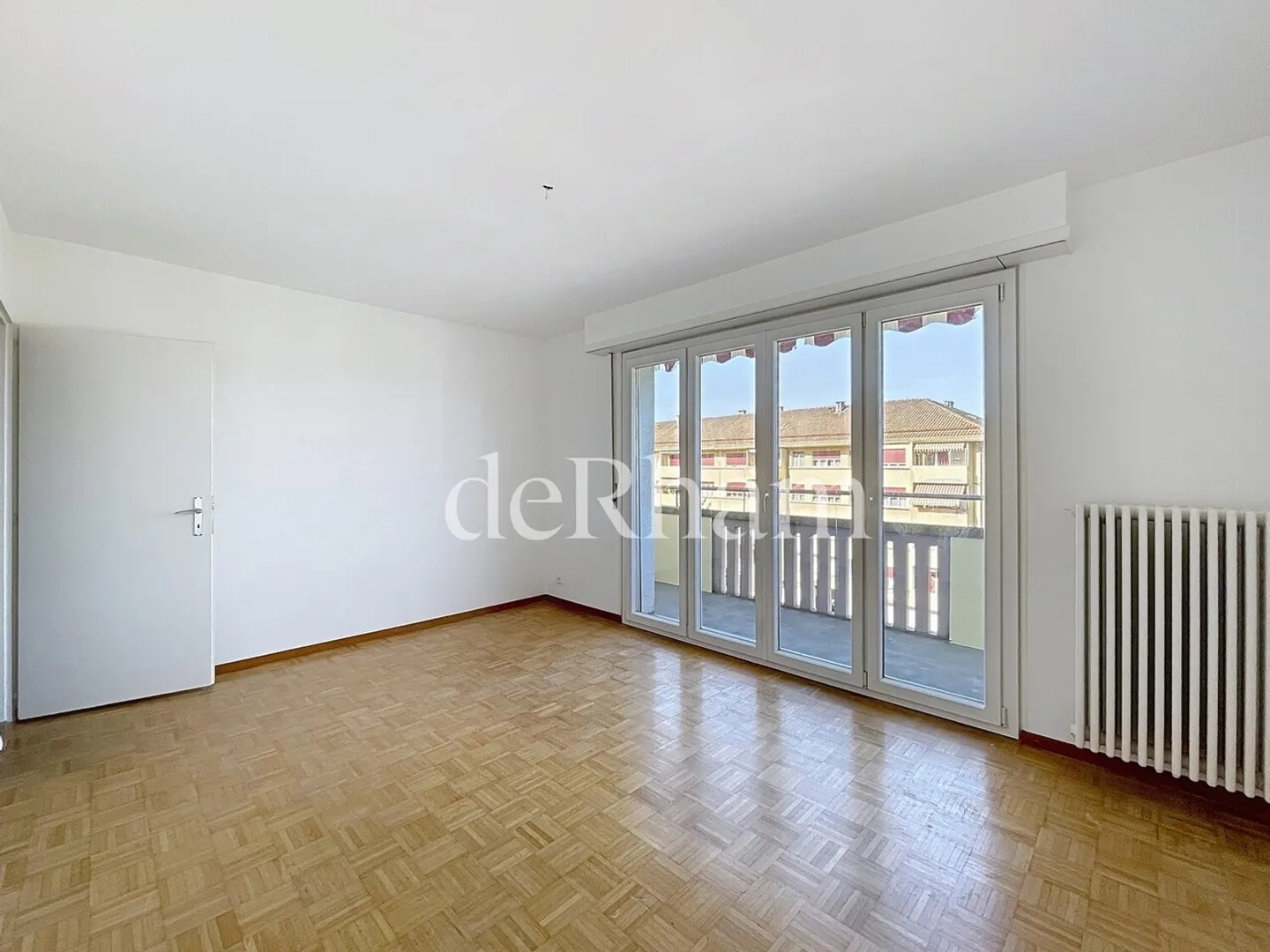 Charmante, renovierte 3.5-Zimmer-Wohnung mit schöner freier Aussicht! - Foto 2 von 7