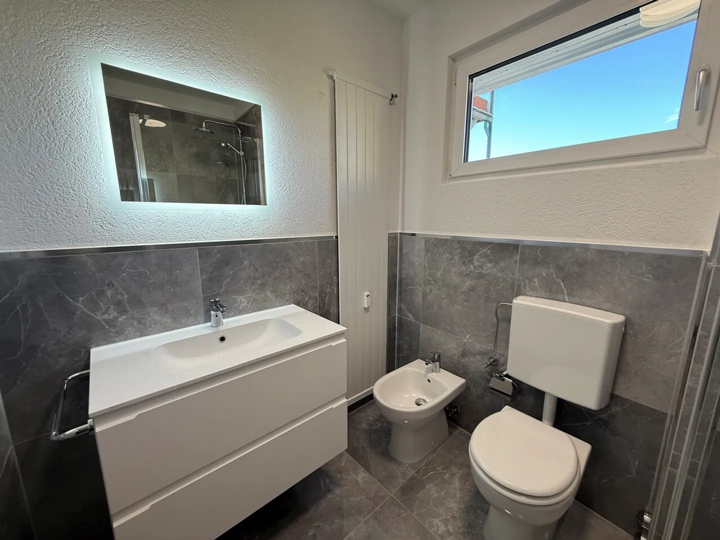 Apartment for rent - Photo 5 of 10