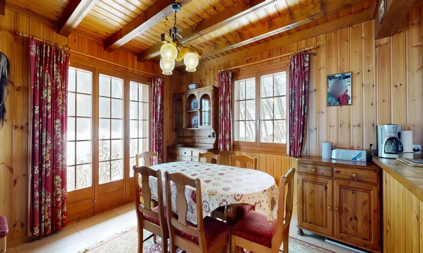 Exklusiv: Chalet mit 4 Schlafzimmern und Garage - Foto 8 von 11