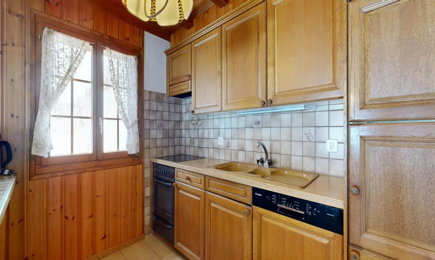 Exklusiv: Chalet mit 4 Schlafzimmern und Garage - Foto 5 von 11