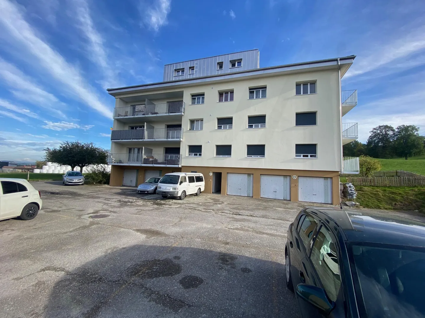 3.5-room apartment, 1st floor - Photo 1 of 9