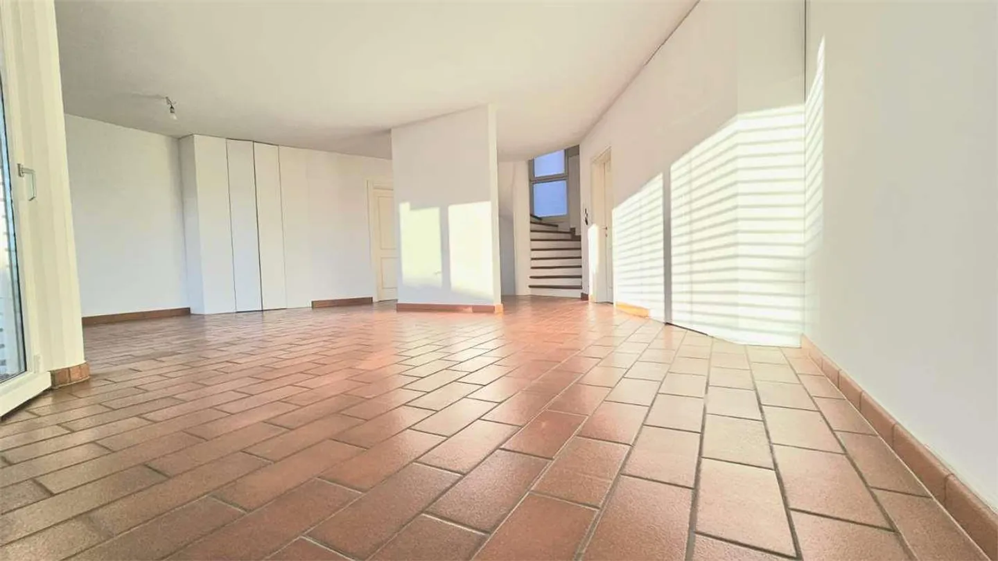 Villa Elegante con Vista Lago - Foto 4 di 13