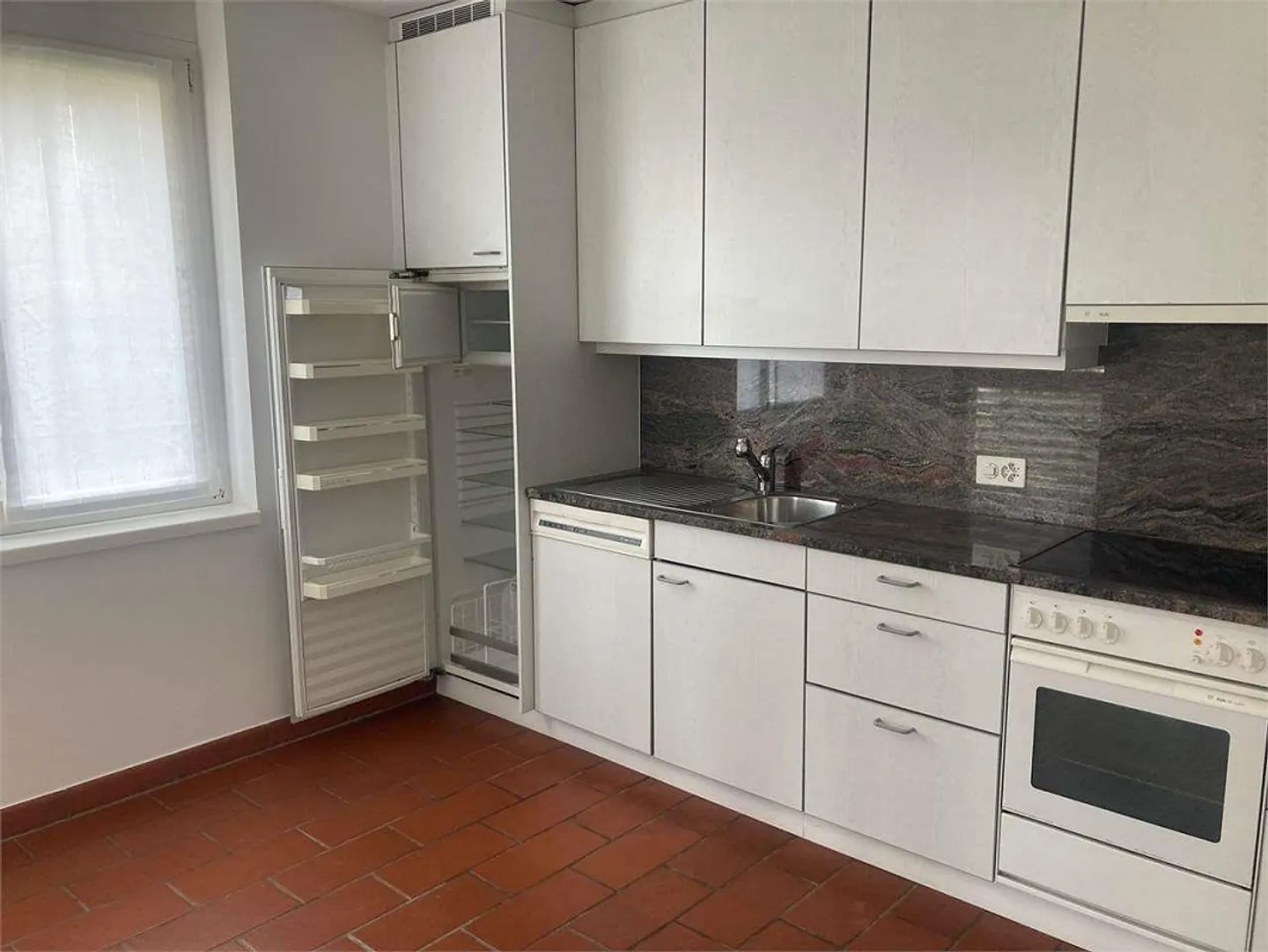 Villa Elegante con Vista Lago - Foto 11 di 13