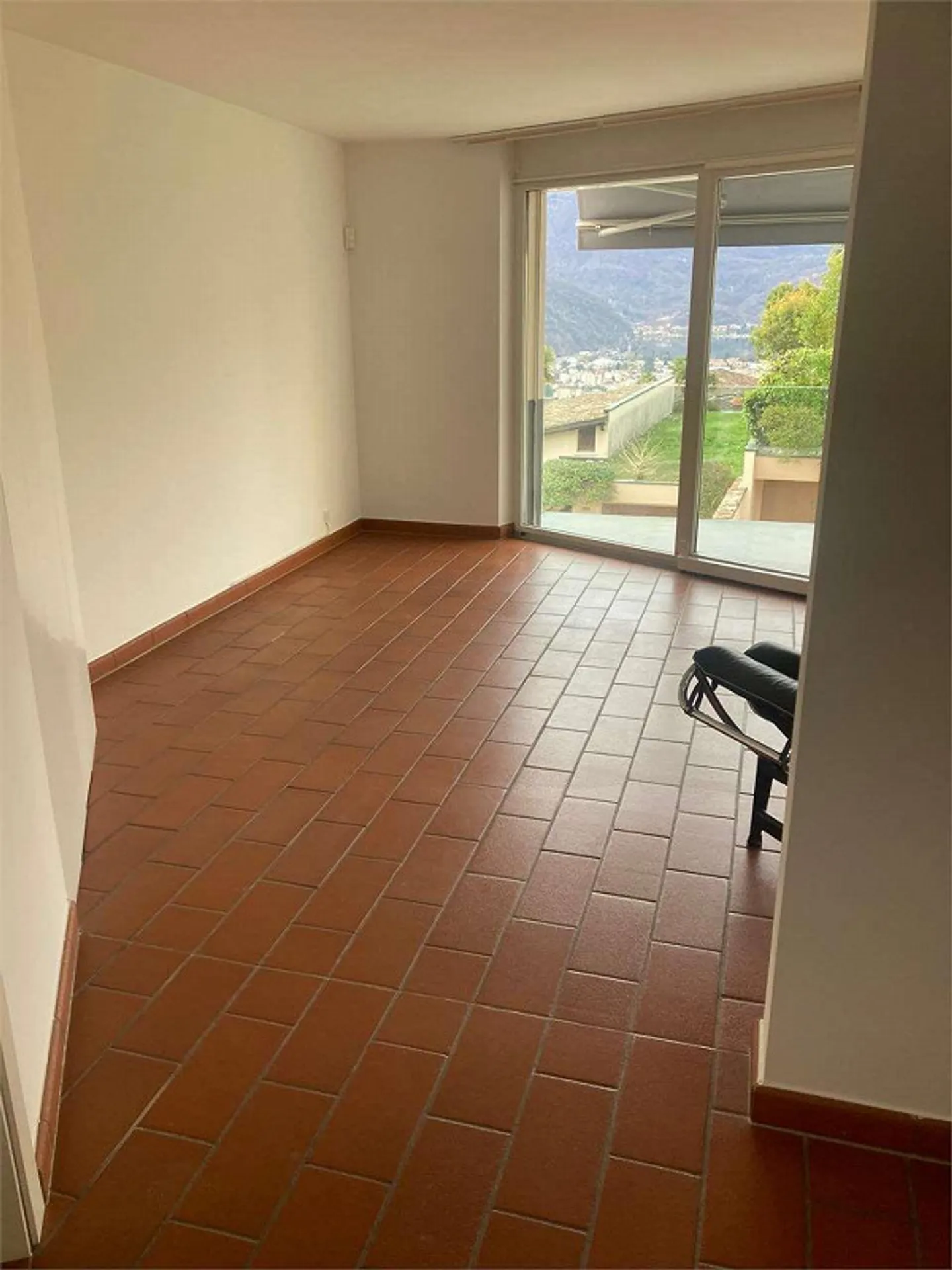 Villa Elegante con Vista Lago - Foto 12 di 13