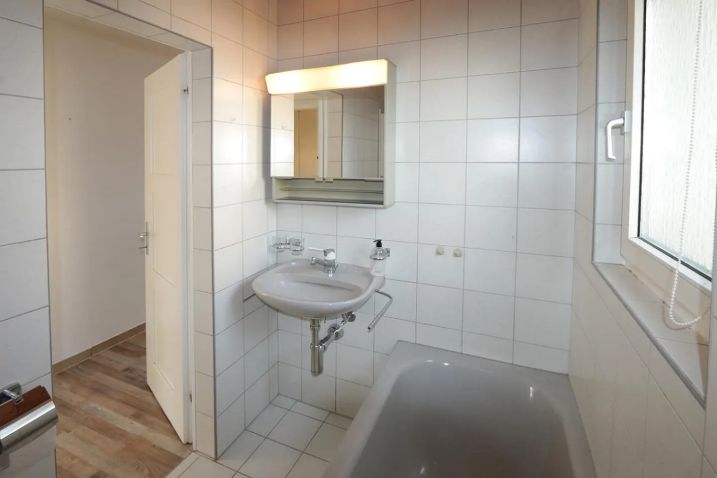 Affascinante casa unifamiliare indipendente con carattere e potenziale - Foto 16 di 29