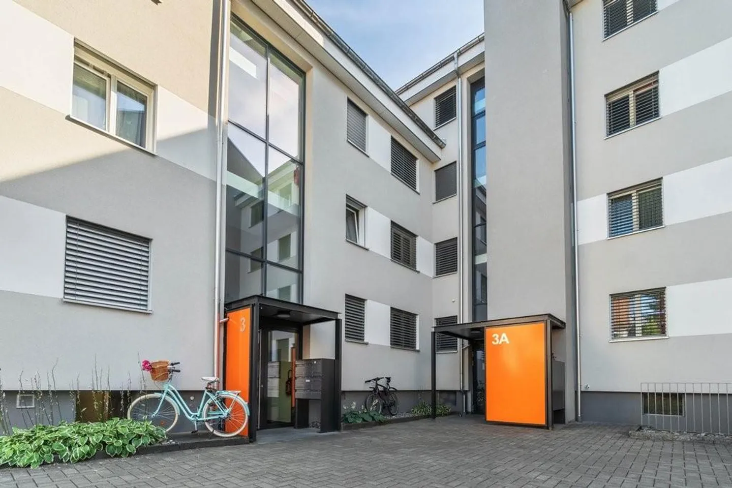 Central Living in Lyss - Close to the Train Station - Photo 9 of 12