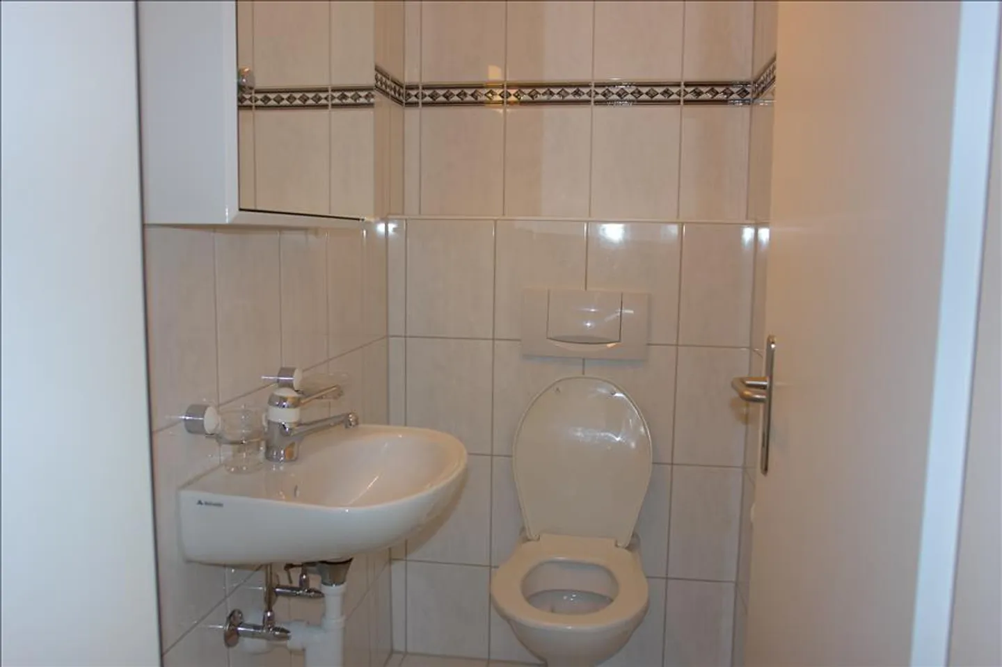 Vivere nel cuore di Pfäffikon senza deposito! - Foto 5 di 7