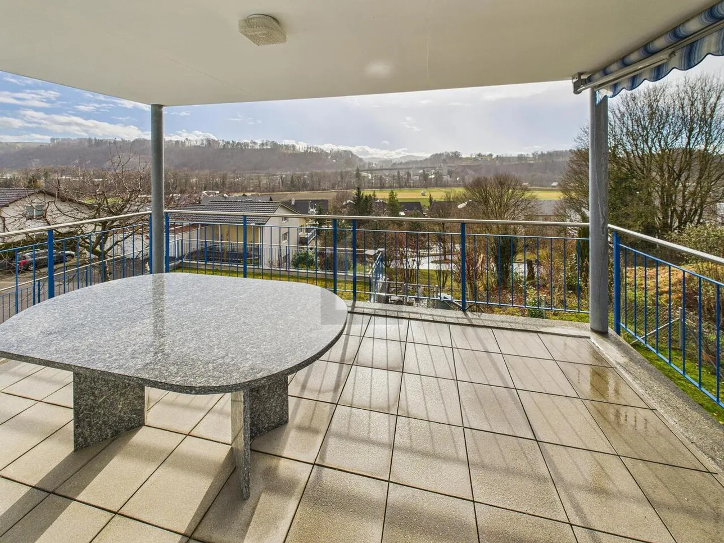 SPACIOUS AND WELL-MAINTAINED WITH WONDERFUL VIEW - Photo 5 of 6