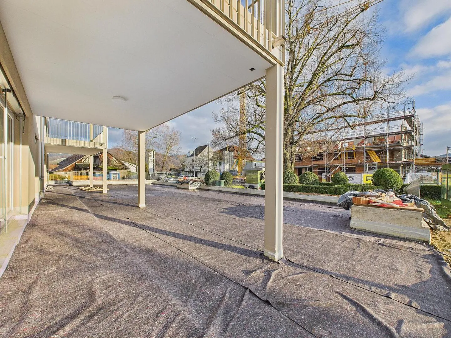 LUMINOSO E MODERNO IN UNA POSIZIONE CENTRALE - Foto 1 di 6