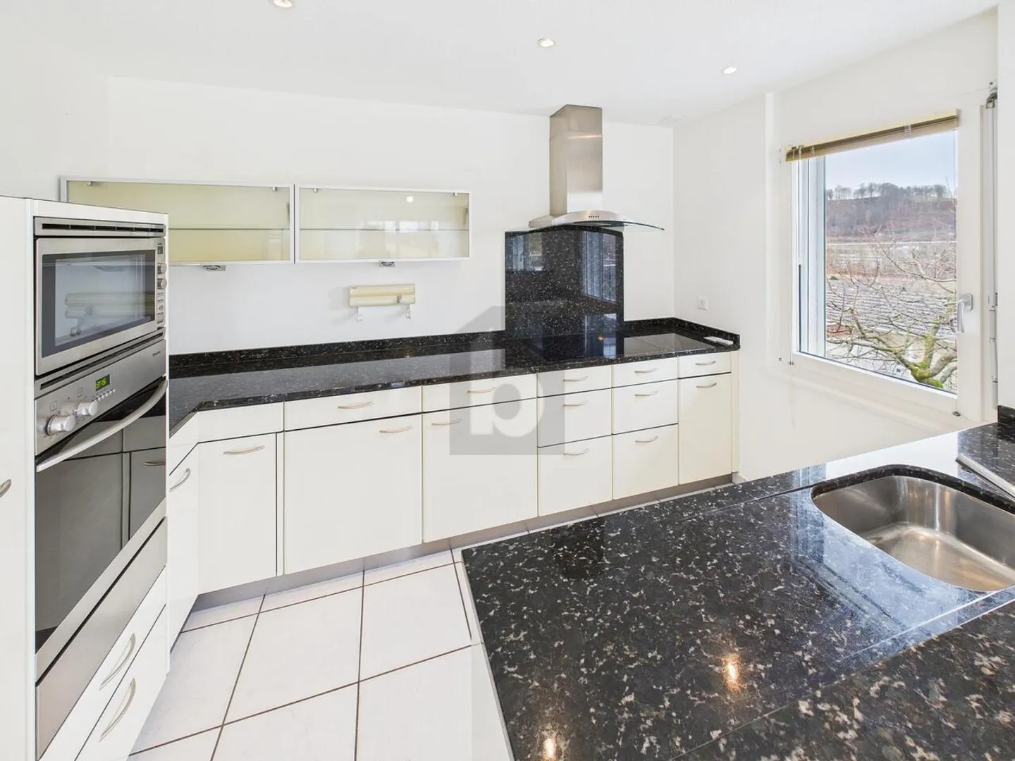 SPACIOUS AND WELL-MAINTAINED WITH WONDERFUL VIEW - Photo 2 of 6