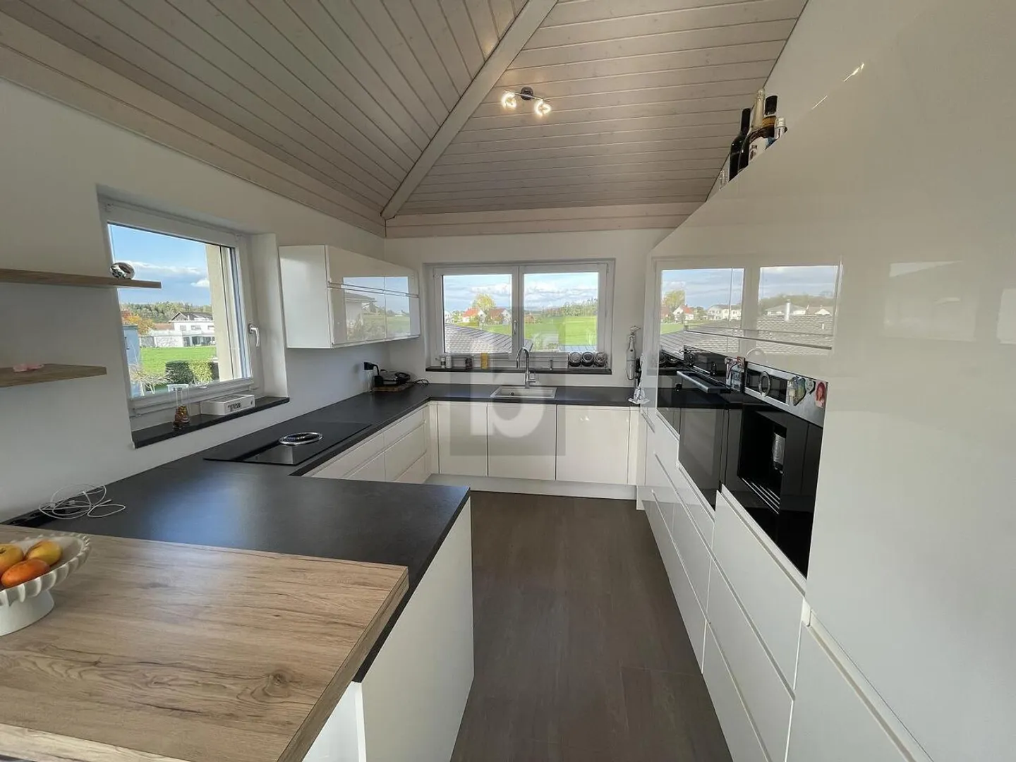 Luxuriöse Terrassenwohnung - Foto 3 von 6