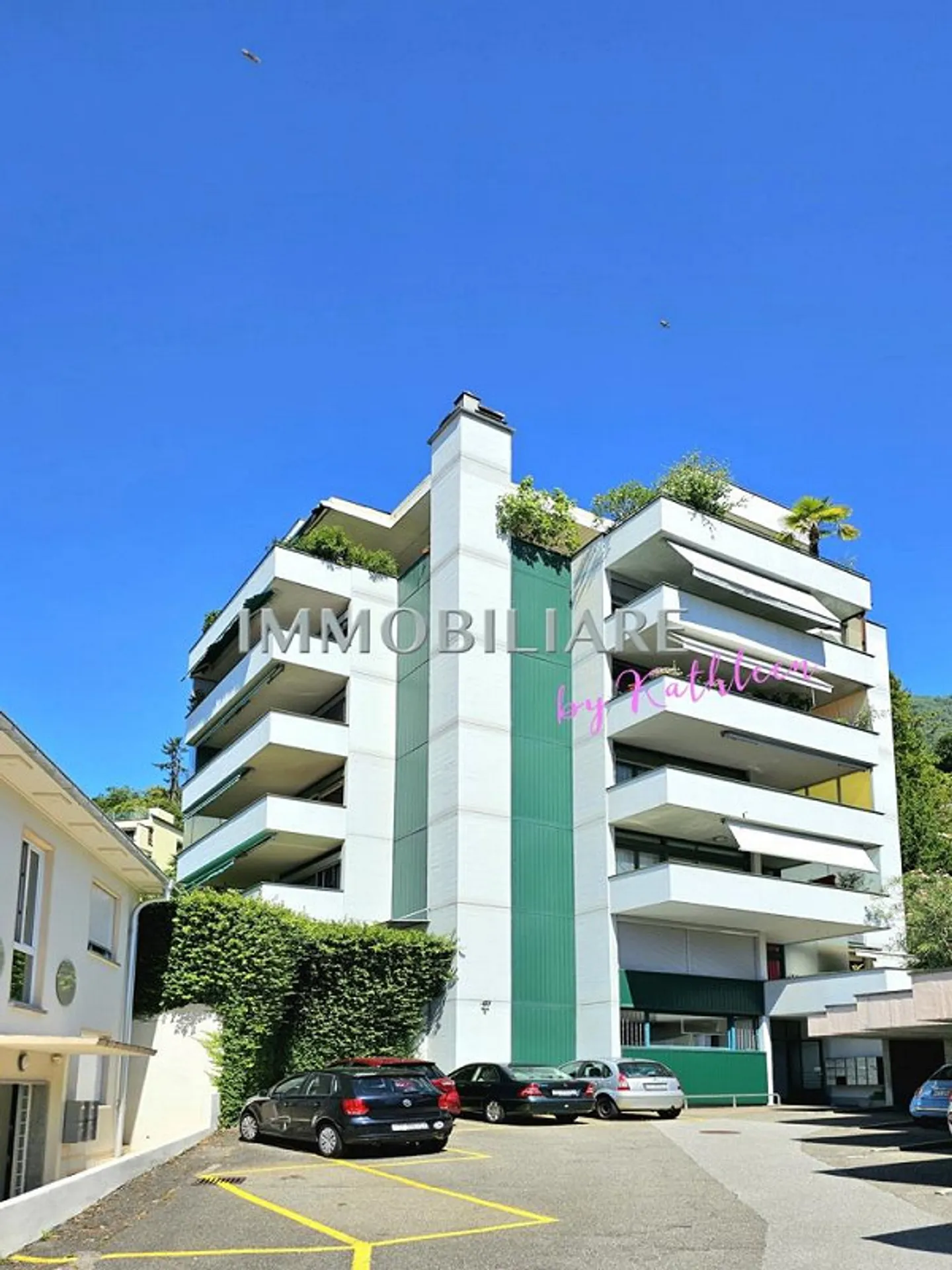 Appartement de vacances avec vue sur le lac depuis le balcon, cheminée et chemin piéton vers la gare - Photo 12 sur 13