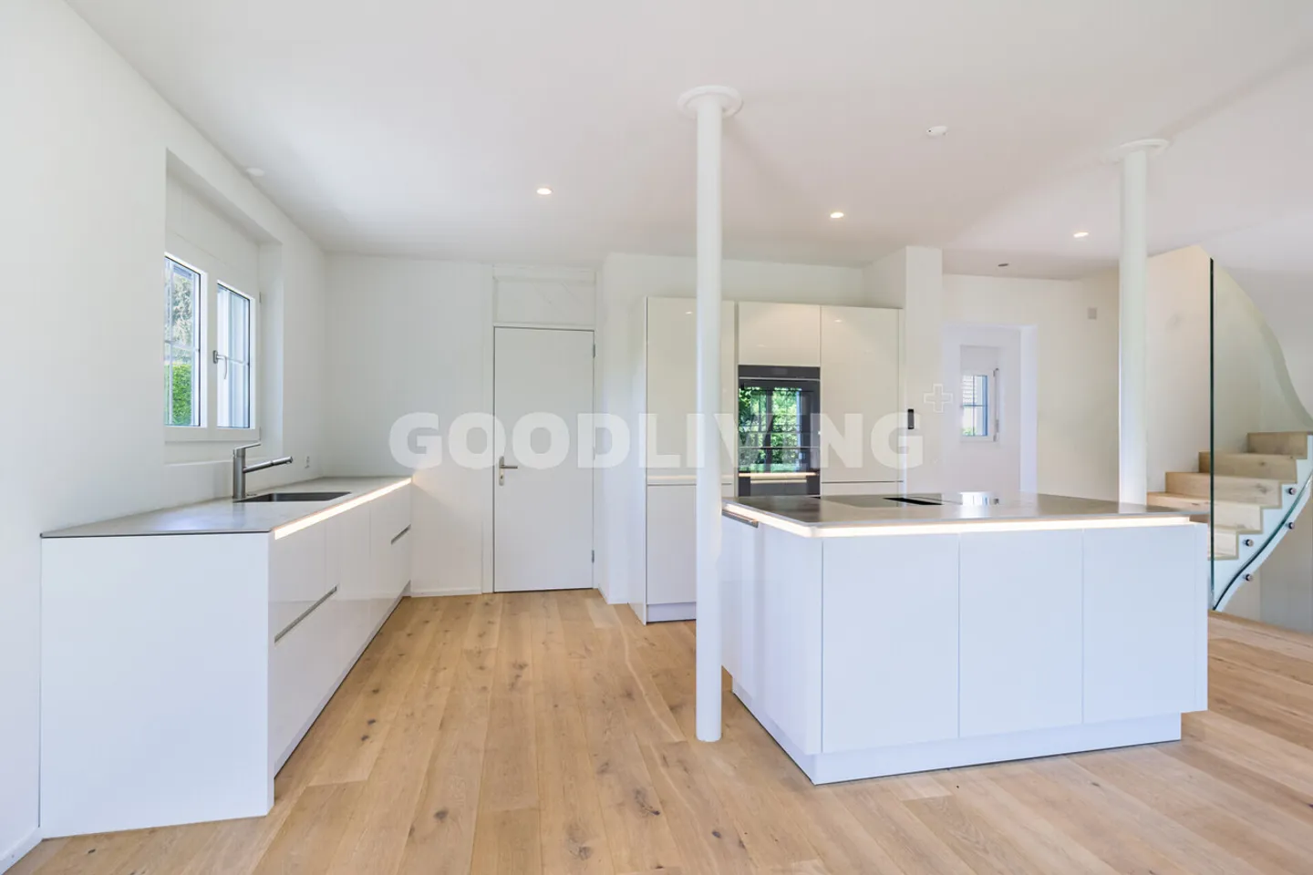 A Home with a View - Photo 5 of 7
