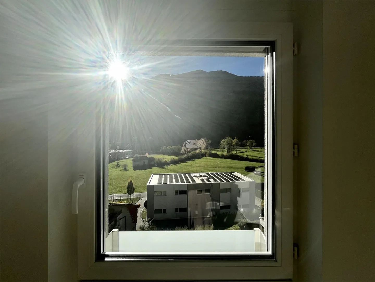 RIVERA - 4,5 Zimmer mit Glasveranda zu vermieten - Foto 2 von 12