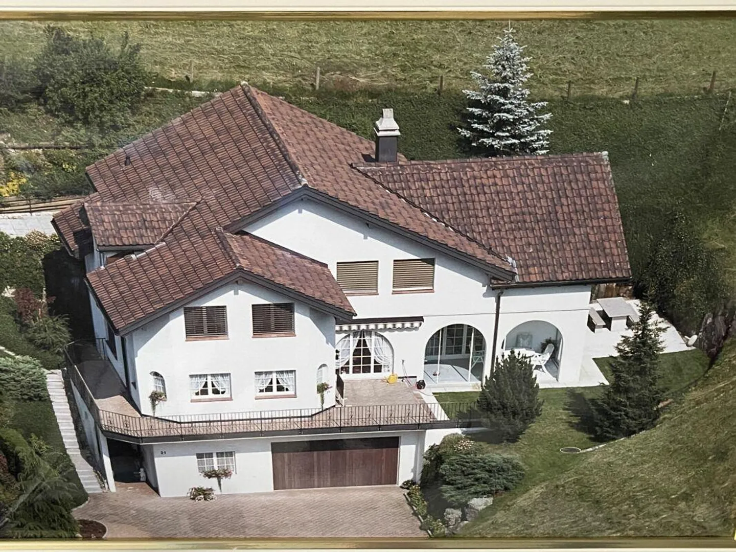 Sunny Single-Family Country House with a View of Pilatus and Stanserhorn - Photo 1 of 11