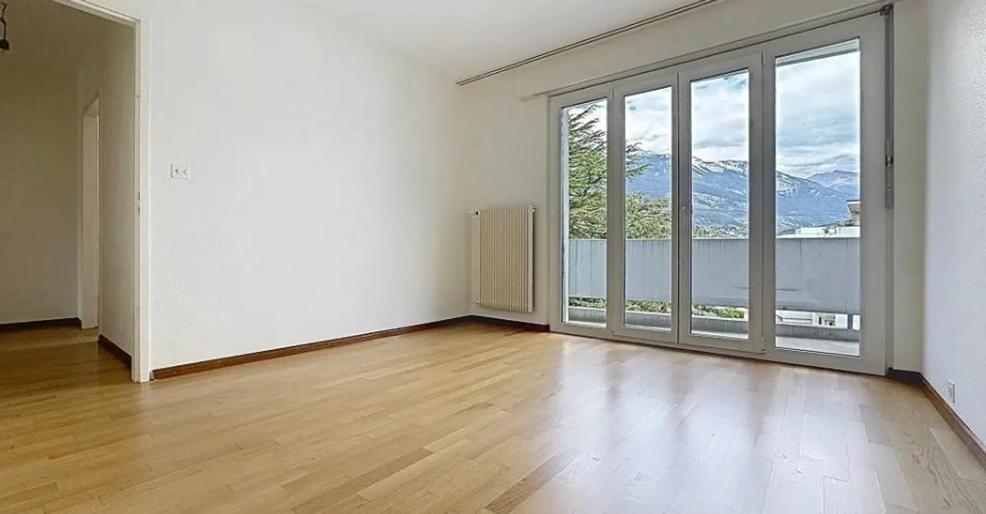 In affitto a Sierre - 3.5 stanze con due balconi e vista libera - Foto 6 di 12