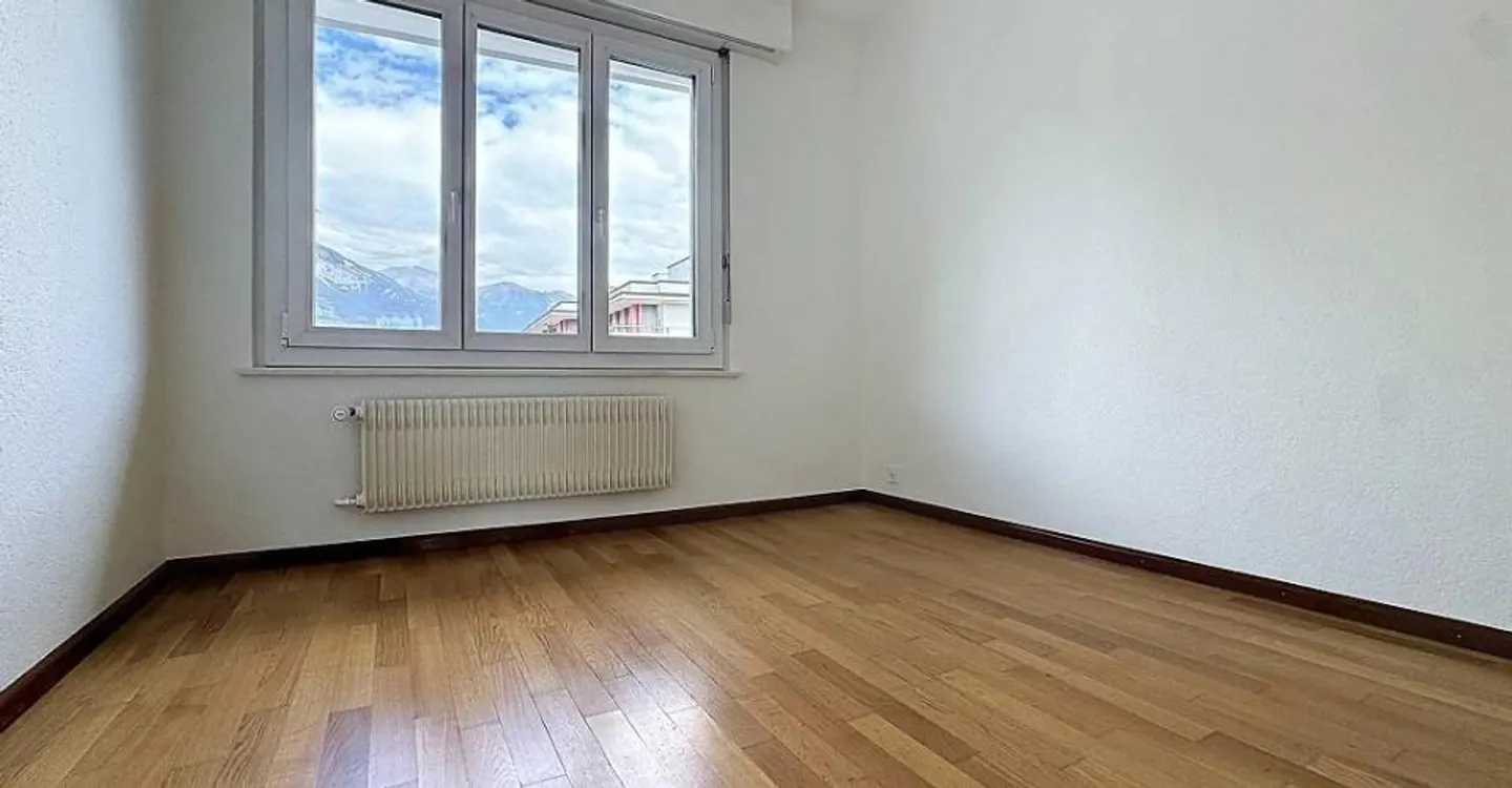 In affitto a Sierre - 3.5 stanze con due balconi e vista libera - Foto 8 di 12