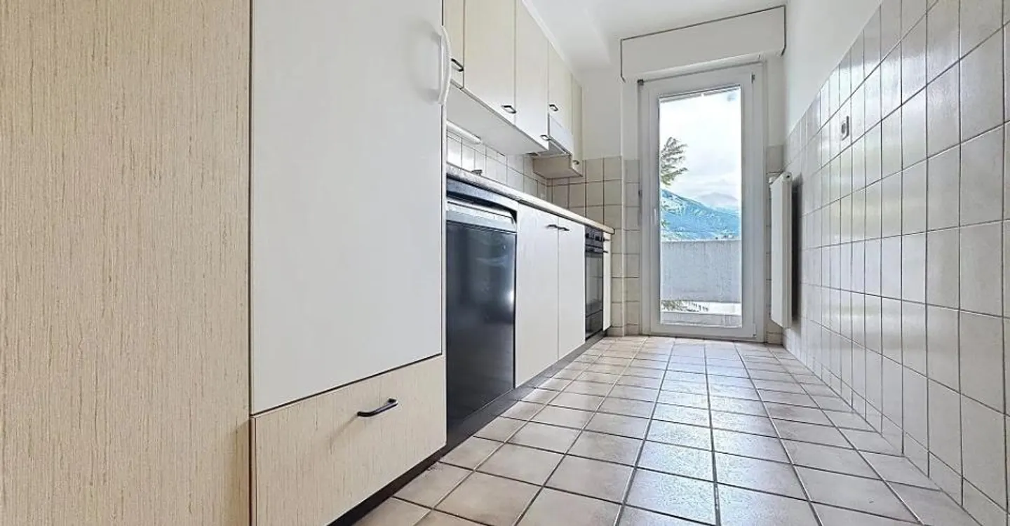 In affitto a Sierre - 3.5 stanze con due balconi e vista libera - Foto 10 di 12
