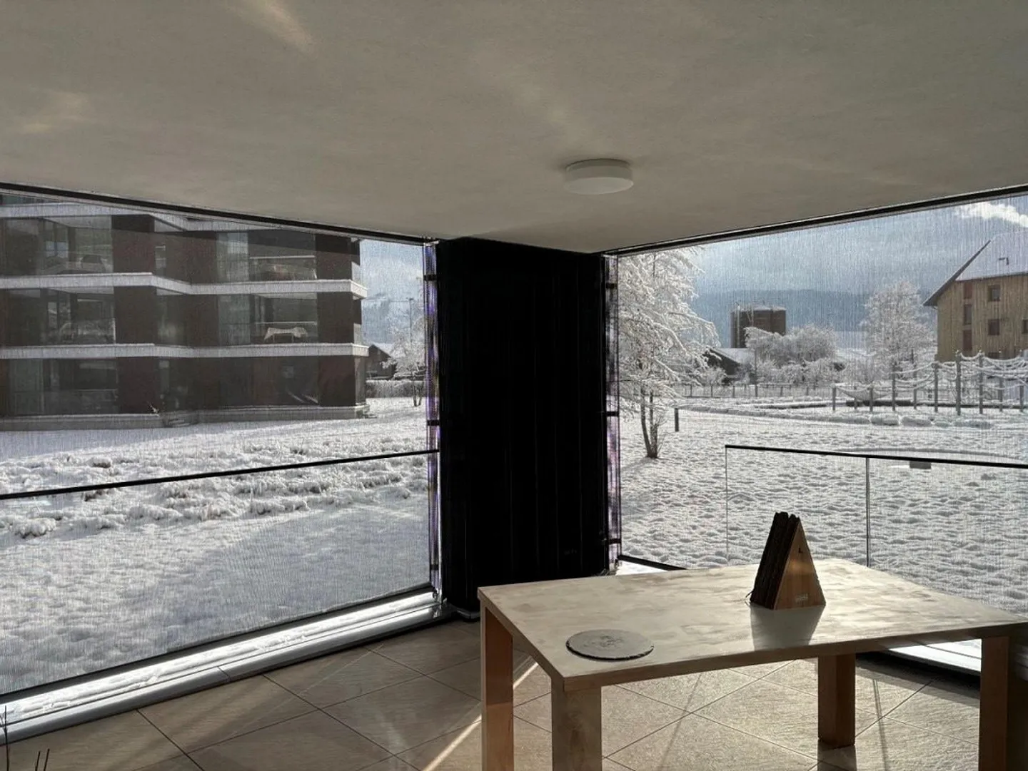 Beautiful, modern 3.5-room apartment in an attractive location in Zug - Photo 3 of 13