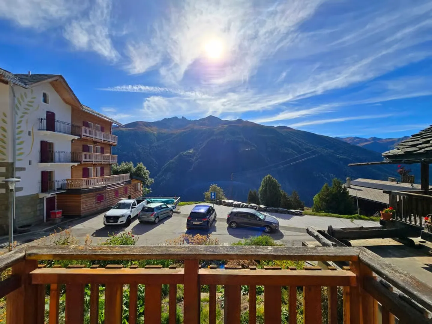 Appartamento affascinante a Eison (Val d'Hérens) con vista, grande giardino e garage - Foto 2 di 13