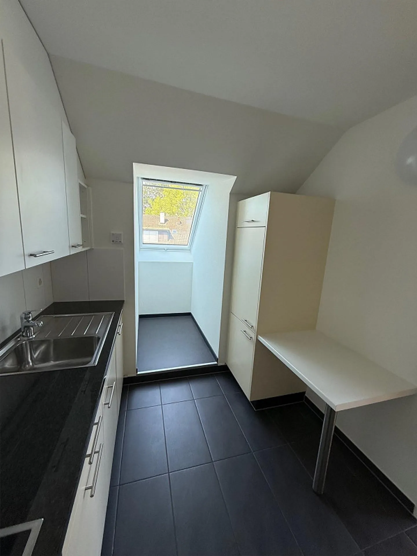 Charmante Dachwohnung - Foto 6 von 9