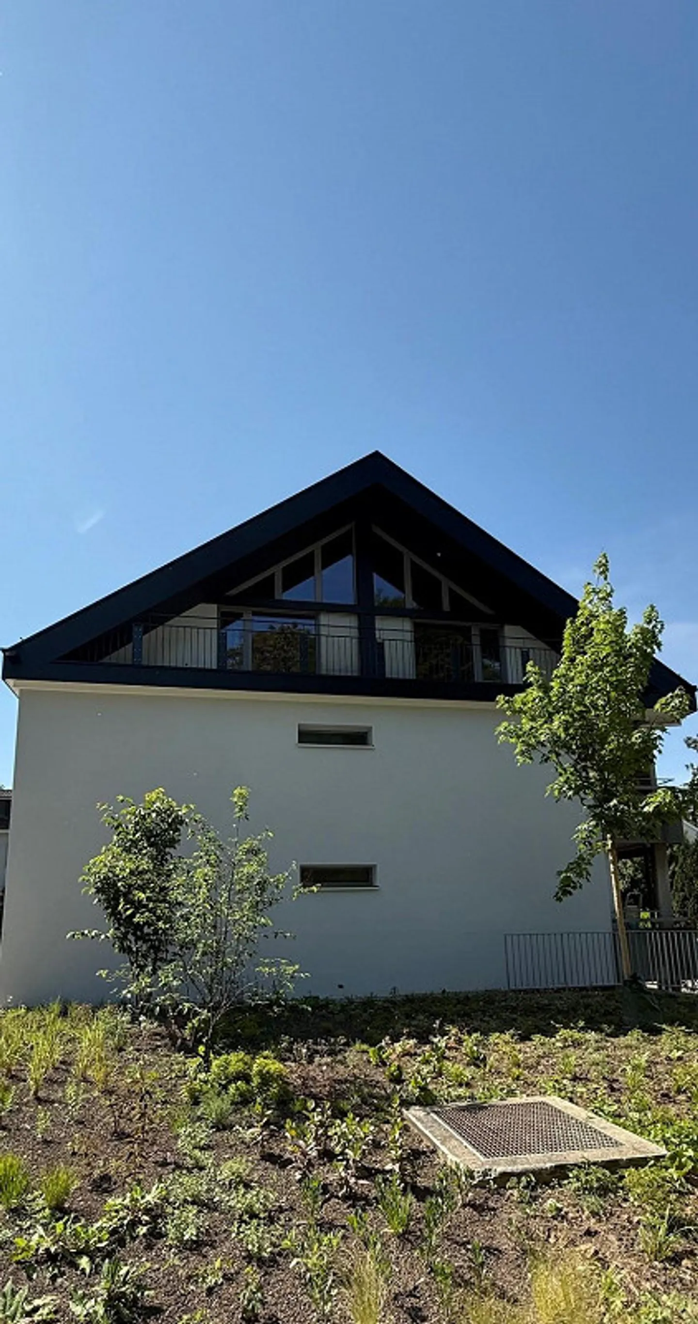 Charmante Dachwohnung - Foto 2 von 9